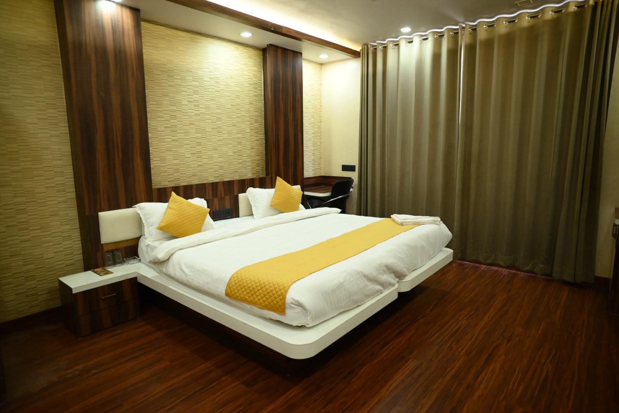 Kings Inn Hotel Ranchi Exteriör bild